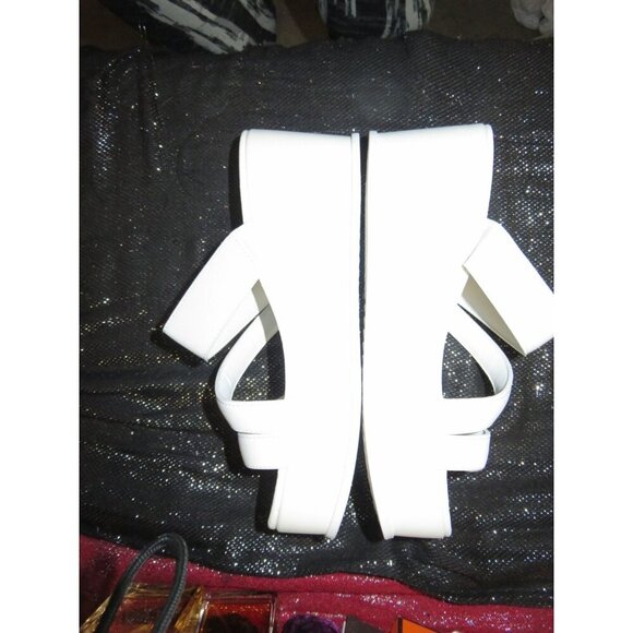 Anne Klein White Akvie Faux Leather Strappy Platform Wedge Sandals size 9.5 - Picture 6 of 10